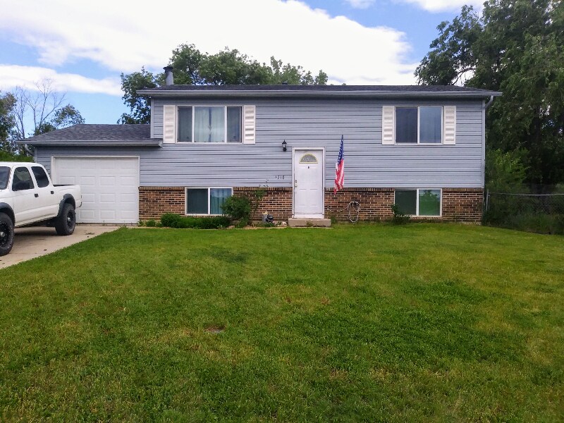 Primary Photo - 4318 Hampton Cir