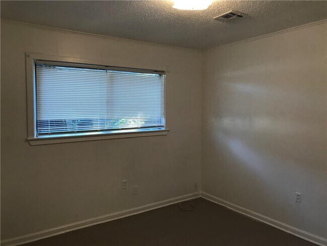 Foto del edificio - 10122 Airwood St