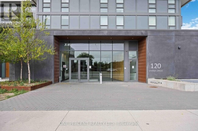 Building Photo - 120-120 Varna Dr