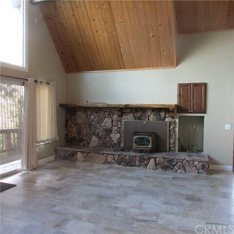 Building Photo - 837 Grass Valley Rd