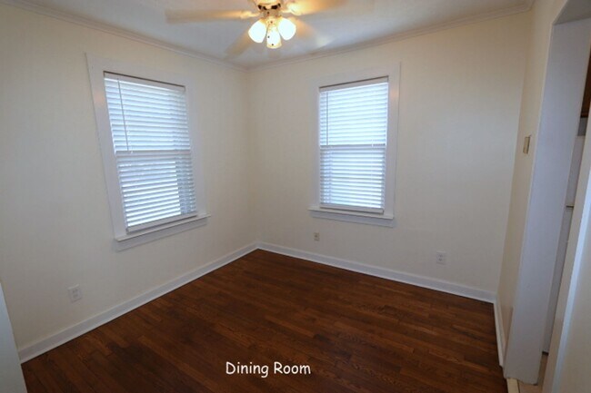 Foto del edificio - 1 block from Chickasaw Gardens