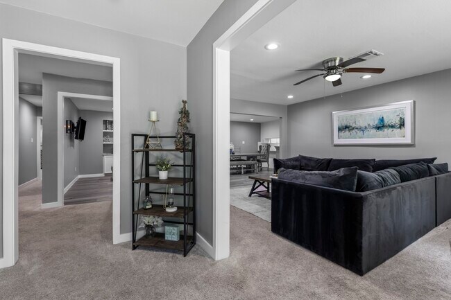 Foto del edificio - 5651 Ludington Dr