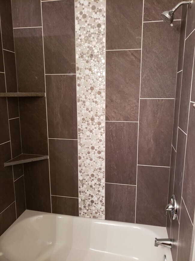 Foto del edificio - 3 Bed 2 Bath Spacious home!