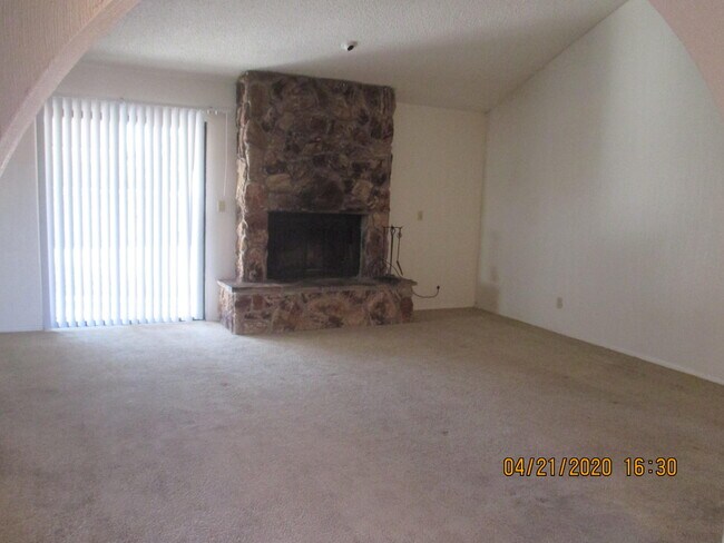 Building Photo - 231 Flynn Dr