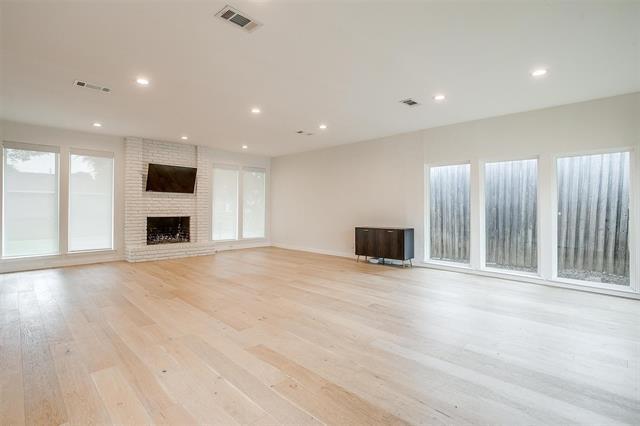 Building Photo - 6010 Black Berry Ln