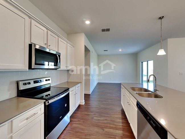 Foto del edificio - 33949 Widman Way