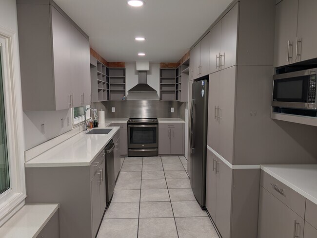 Foto del edificio - 514 Morreene Rd