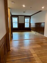 Building Photo - 4 Elliot St