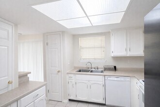 Building Photo - 14555 Wunderlich Dr
