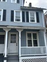 Building Photo - 722 Itaska St