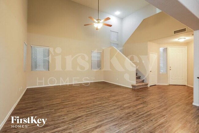 Foto del edificio - 8812 N 57th Dr
