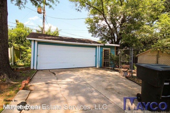 Building Photo - 3 br, 1 bath House - 820 Rutherford