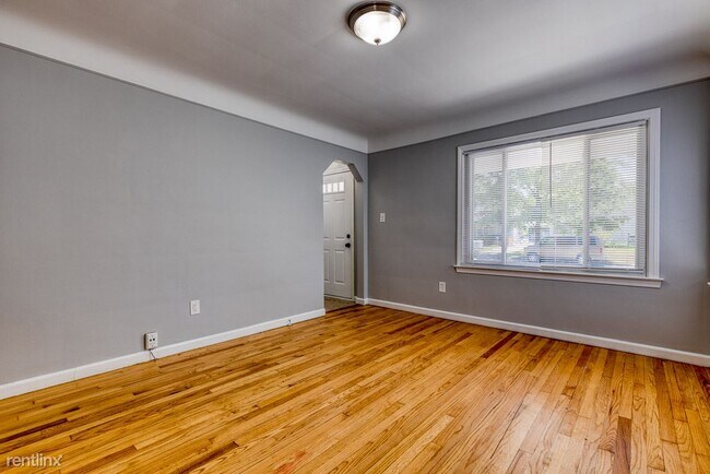 Foto del edificio - 3 br, 1 bath House - 19917 Centralia