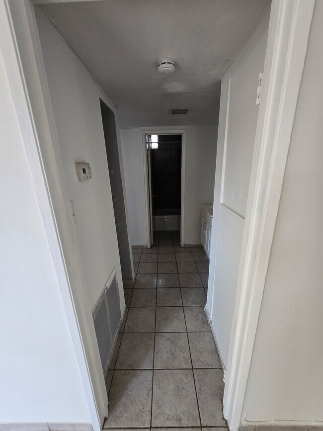 Foto del edificio - 1324 N 22nd St