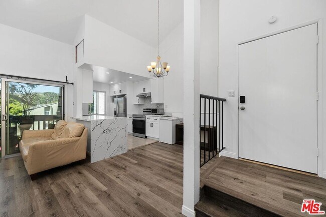 Foto del edificio - 2309 Summertime Ln