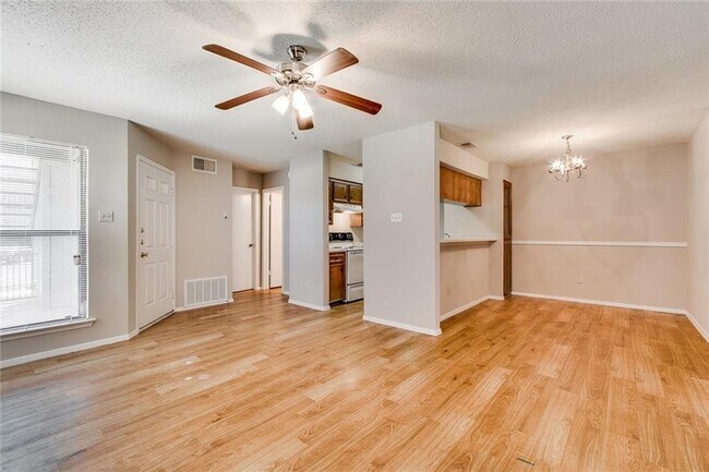 Foto del edificio - 10616 Mellow Meadow Dr