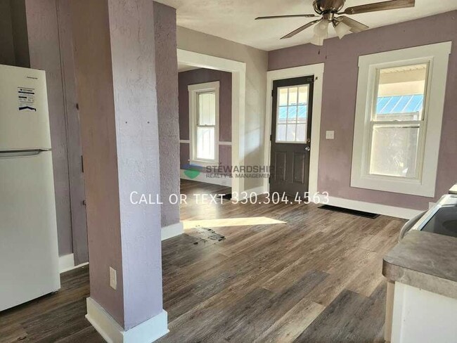 Building Photo - 20 Limbach Pl SW