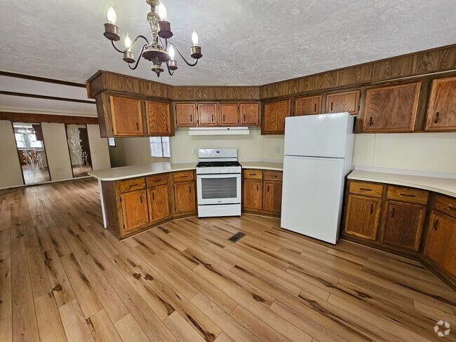 Building Photo - 224 Blossom Ln
