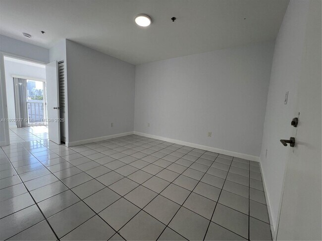 Foto del edificio - 717 SW 11th Ave