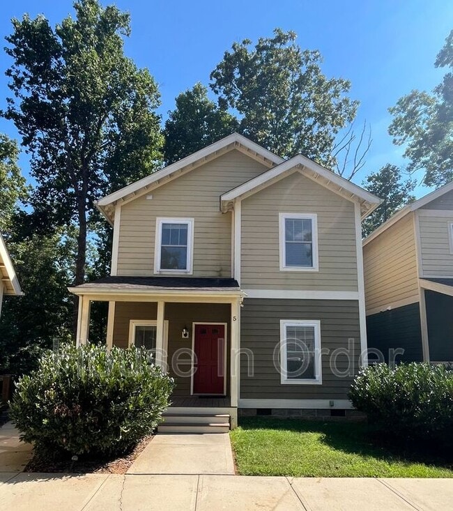 Building Photo - 129 Aurora Dr