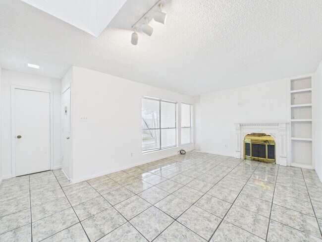 Foto del edificio - 781 Country Pl Dr