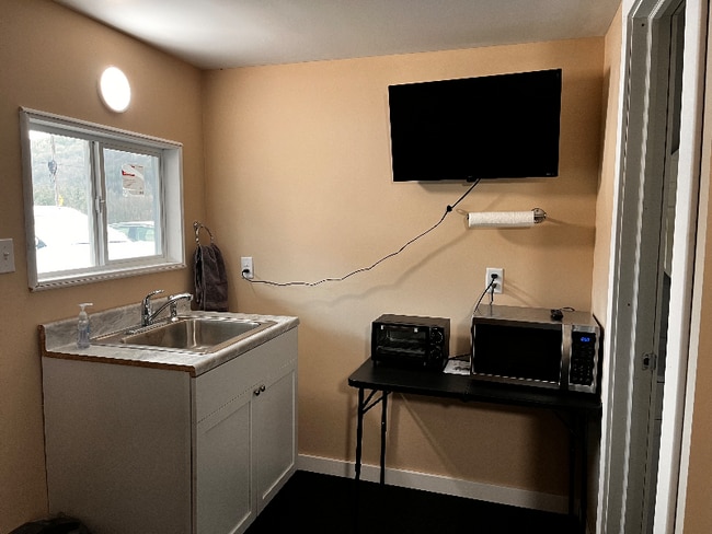 Building Photo - 2267 Grover Rd