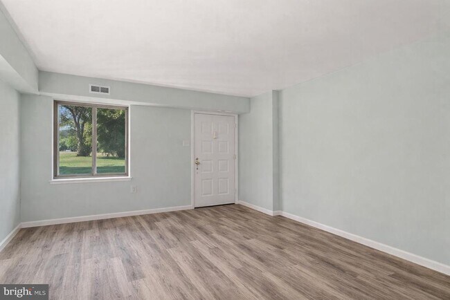 Foto del edificio - 4702 CHELSEA Ct