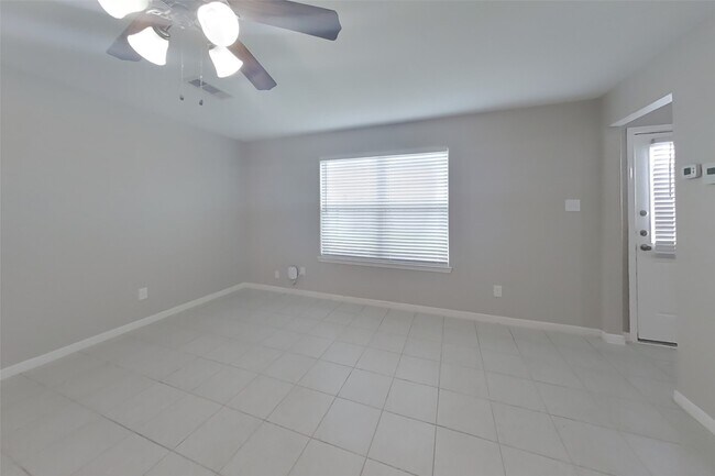 Foto del edificio - 628 Totem Trail Dr