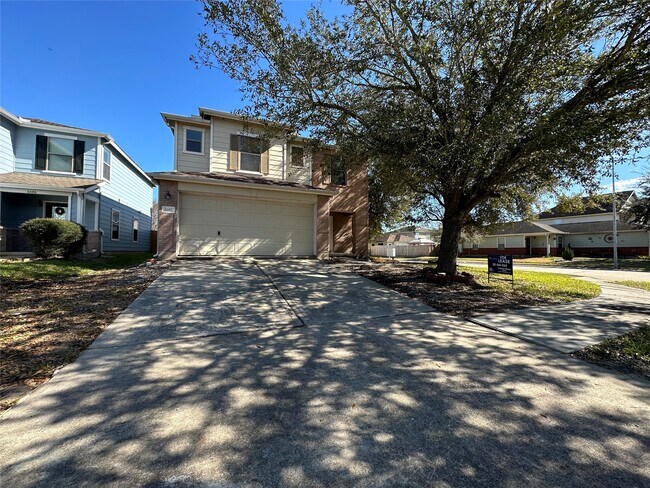 Foto del edificio - 6602 Providence View Ln