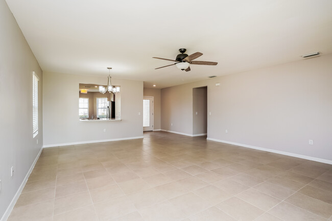 Building Photo - 28226 Arrowhead Cir