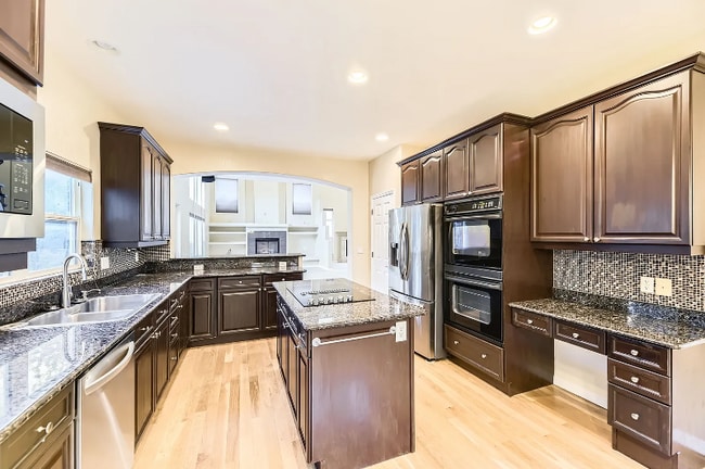 Building Photo - 19406 E Maplewood Pl