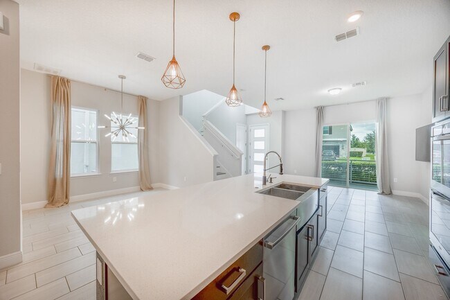 Building Photo - Stunning 3bed/ 3bath home For Rent in Oakl...