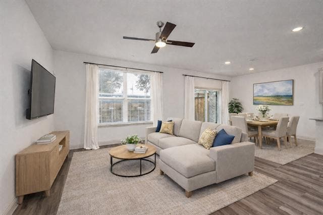 Building Photo - 988 Emil Pl