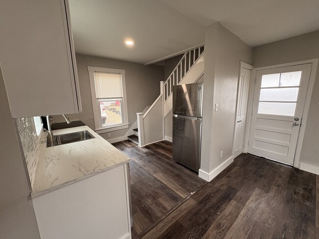 Building Photo - 3438 Greenwood Blvd