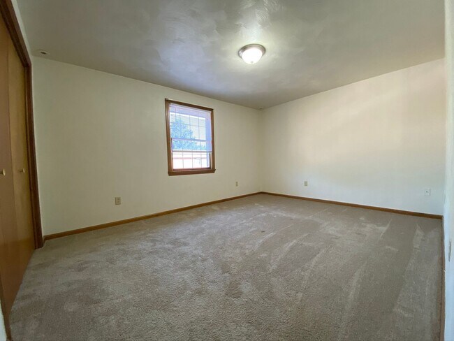 Foto del edificio - Lovely 2 Bedroom Townhouse with Private Pa...