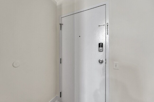 Foto del edificio - $1,550.00, 1 bed1 bath Updated Condo located in the heart of Denver