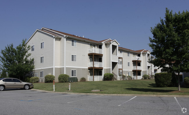 Building Photo - Autumn Park