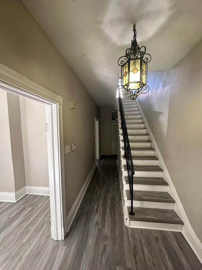 Foto del edificio - *** Shadyside * Large 4 Bedroom House For ...