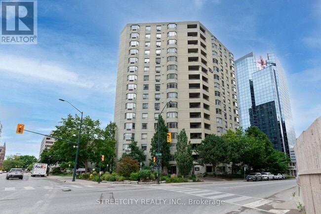 Building Photo - 500-1500 Talbot St
