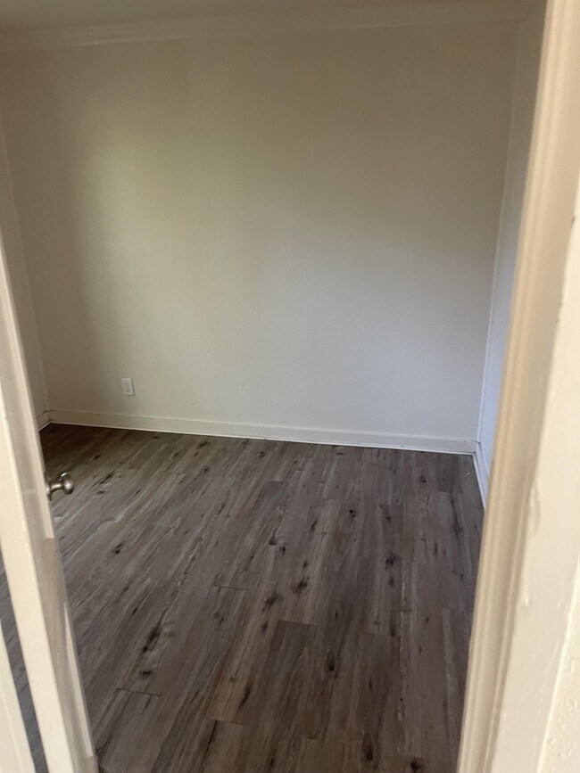 Foto del edificio - 625 E 8th Ct