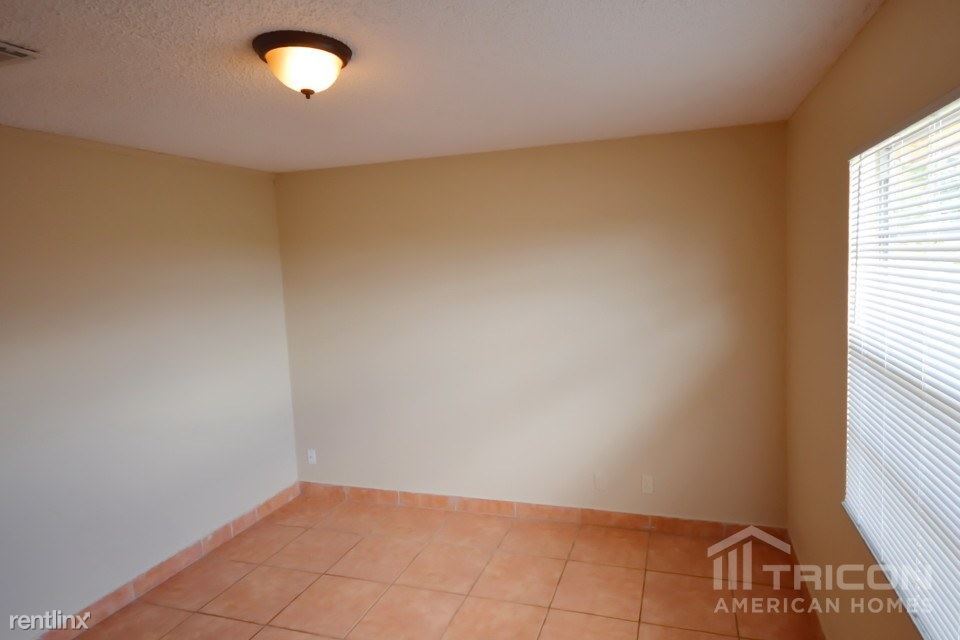 1510 Barton Rd, Lake Worth, FL 33460 House for Rent in Lake Worth, FL