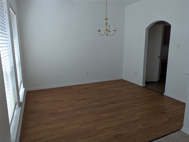 Foto del edificio - 15938 Timber Run Dr