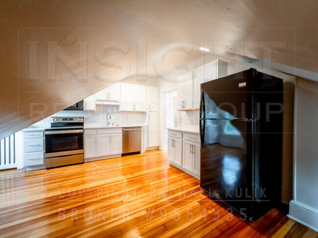 Foto del edificio - 100 Chestnut Ave