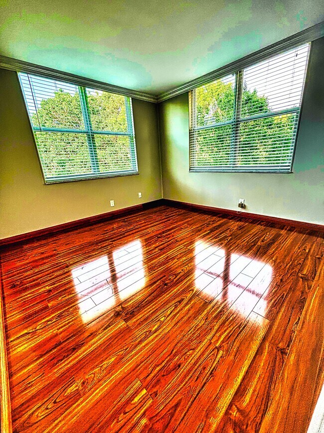 Foto del edificio - 14623 Bonaire Blvd