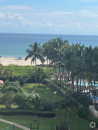 Building Photo - 3400 N Ocean Dr