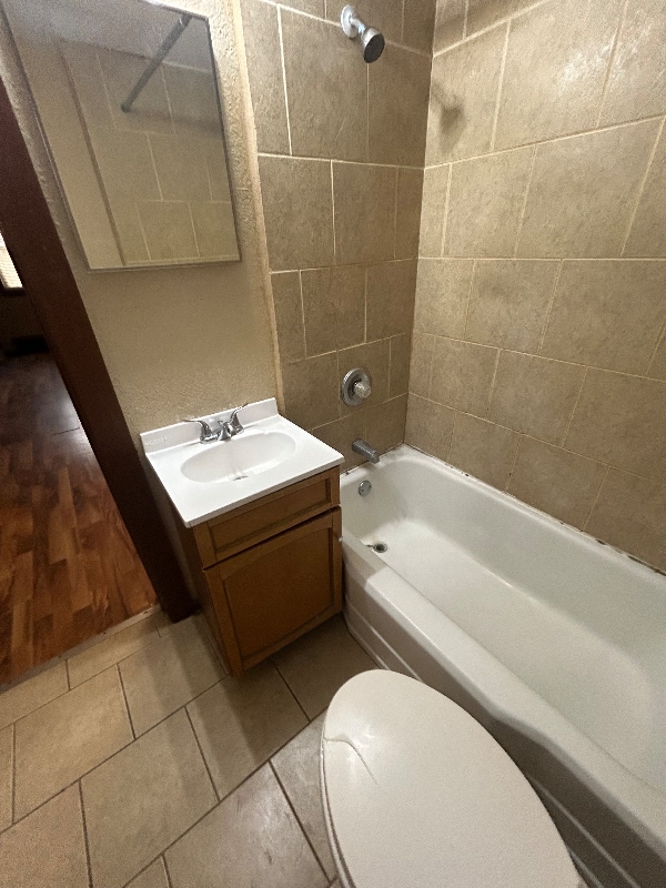 Foto del edificio - 3734 N 97th St