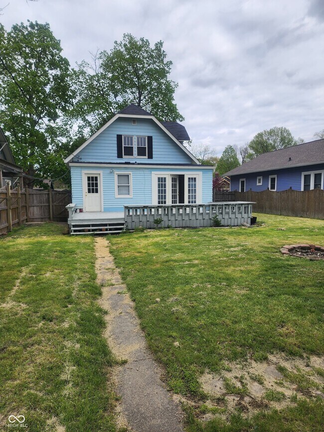 Foto del edificio - 5132 Carrollton Ave