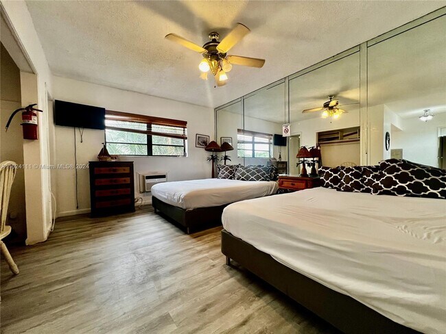 Foto del edificio - 350 Taft St