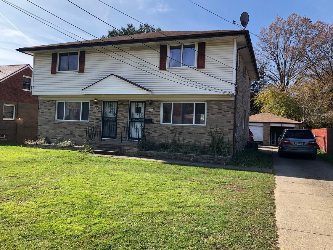 Primary Photo - 6126 W 130th St