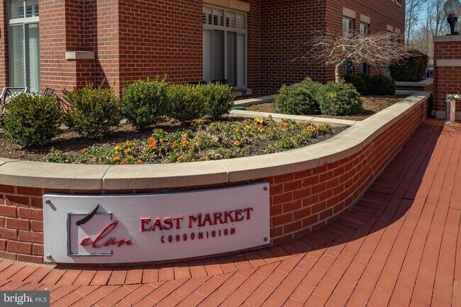 Foto del edificio - 4490 Market Commons Dr